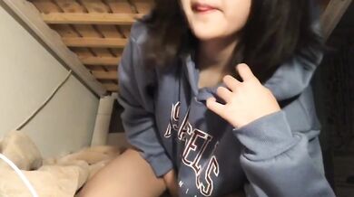 日本兔牙高中妹宿舍自慰2