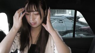 アパレル店員の美女が車内で現金を要求しフェラチオ