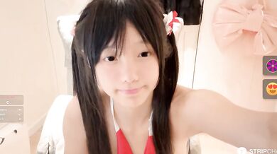 超可愛大學生妹妹直播賺零錢，童顏巨乳