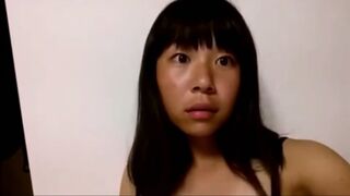 可愛大學生妹妹自慰爽到高潮