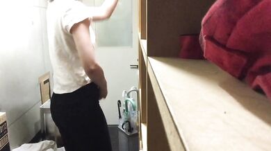 Hạc Dã Tú Mỹ thay trang phục giống nhau bụng