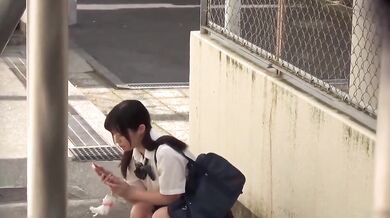 街頭搭訕 一個不穿內褲的學生妹