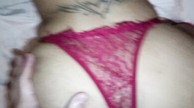 泰國母狗紅色內衣網襪part3 按頭口交後入