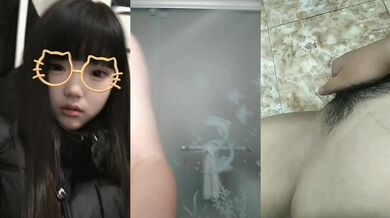 貧乳微肉妹子洗澡自慰噴水