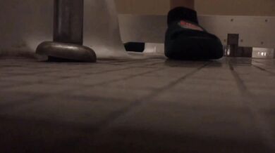 日本高中女生廁拍體育館1