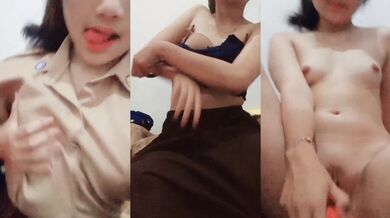 馬來西亞妹子自拍自慰給男友看（3）