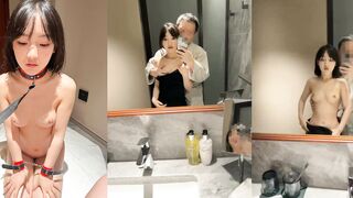 貧乳美女母狗與主人對鏡