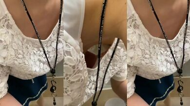 偷窺眼鏡老師奶頭