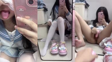 白絲水手服妹妹對鏡吐舌自慰