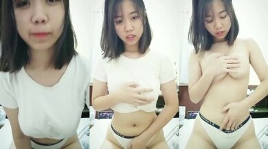 馬來西亞嫩妹玩奶自拍