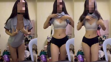 Conservative Girlfriend's First Selfie