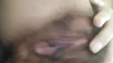 貧乳毛逼妹妹掰逼