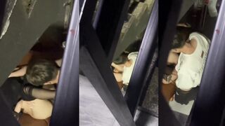 偷窺室友和女友做愛