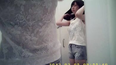 更衣室～美乳 32