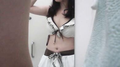 更衣室～美乳 31