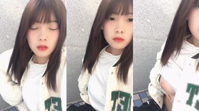 Teen show off