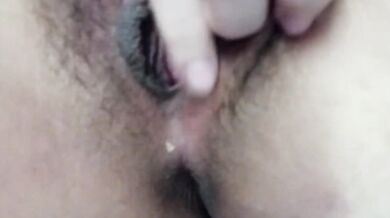 馬來西亞沙撈越可愛妹妹洗澡前的自慰