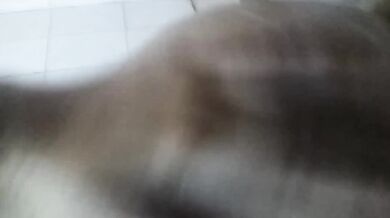 Schoolgirl Asan takes a selfie while bathing