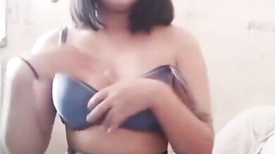 06年小妹妹自慰 Mayyan