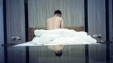 若い女性のホテルでのセックス自撮り2