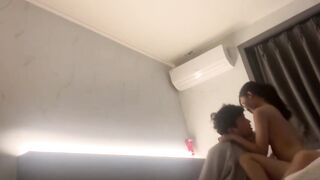 韓國情侶在旅館做愛自拍