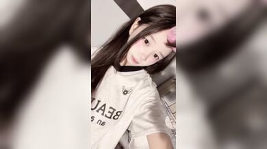 白虎妹妹自慰2