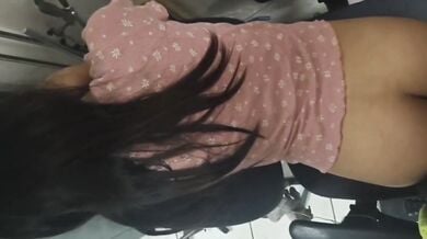 無套後入西班牙少女2