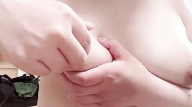 乳首絆創膏