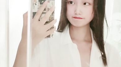 Ngược lại trung học vẻ đẹp thủ dâm với bàn chải đánh răng 1