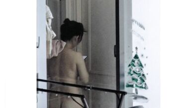 天氣太熱了！肥鄰居不穿衣會舒服些！