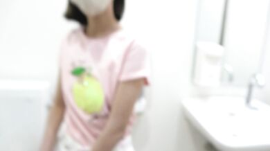 未成熟女子から再びパンツ買取♡成長期の體に交渉ちかんで電マ責め♡【ローアングル/美尻/美乳】