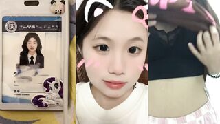 高中騷美女摸奶掰逼