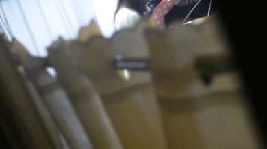 Cấp bách! Rõ ràng tư thế của cô gái sinh viên đại học lúc này rất đẹp