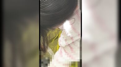 ゴミ出し如wife) Nearly the house's Ou さんの, 见上げるノーブラおっぱい①