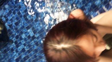 台北小模私人泳池口交