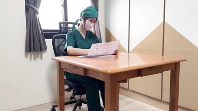 Beautiful doctor helps to extract sperm