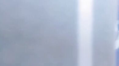 Pha lê que thủ dâm chèn nước sốt trắng