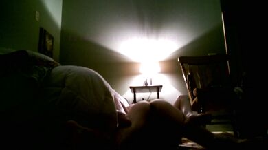 Em gái Đài Loan bị người nước ngoài đưa về nhà quan hệ tình dục và chụp ảnh selfie 3