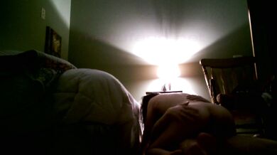 Em gái Đài Loan bị người nước ngoài đưa về nhà quan hệ tình dục và chụp ảnh selfie 3