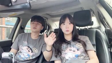 反差可愛妹子車上調情