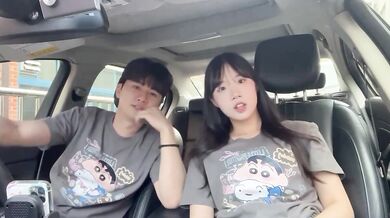 反差可愛妹子車上調情