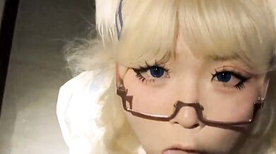 Golden Retriever cos thổi kèn selfie