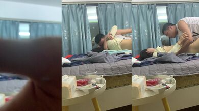 A social guy asked a girl nearby on WeChat to go home and have sex