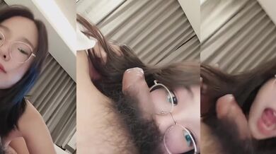 眼鏡妹挑逗超級包莖俠