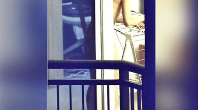 隣人女性の日常生活