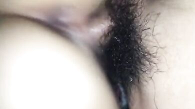 コンドームなしで乗馬し、黒カビを破る