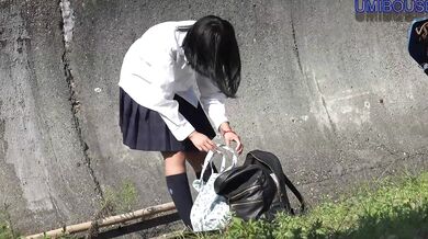 りある! ? Kawara is in the water→uniform is in uniform and is changed into えする○Student 1