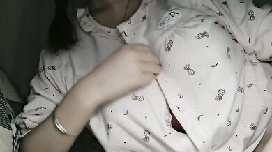 Malaysian 18-year-old escort showing big tits selfie