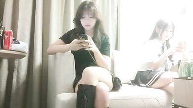 精神小夥酒店3P約炮