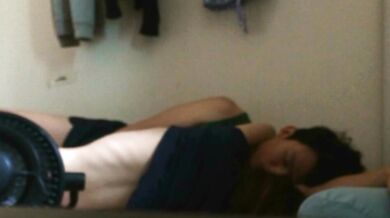 Cặp đôi Hàn Quốc chụp ảnh tự sướng khi ân ái trong nhà thuê